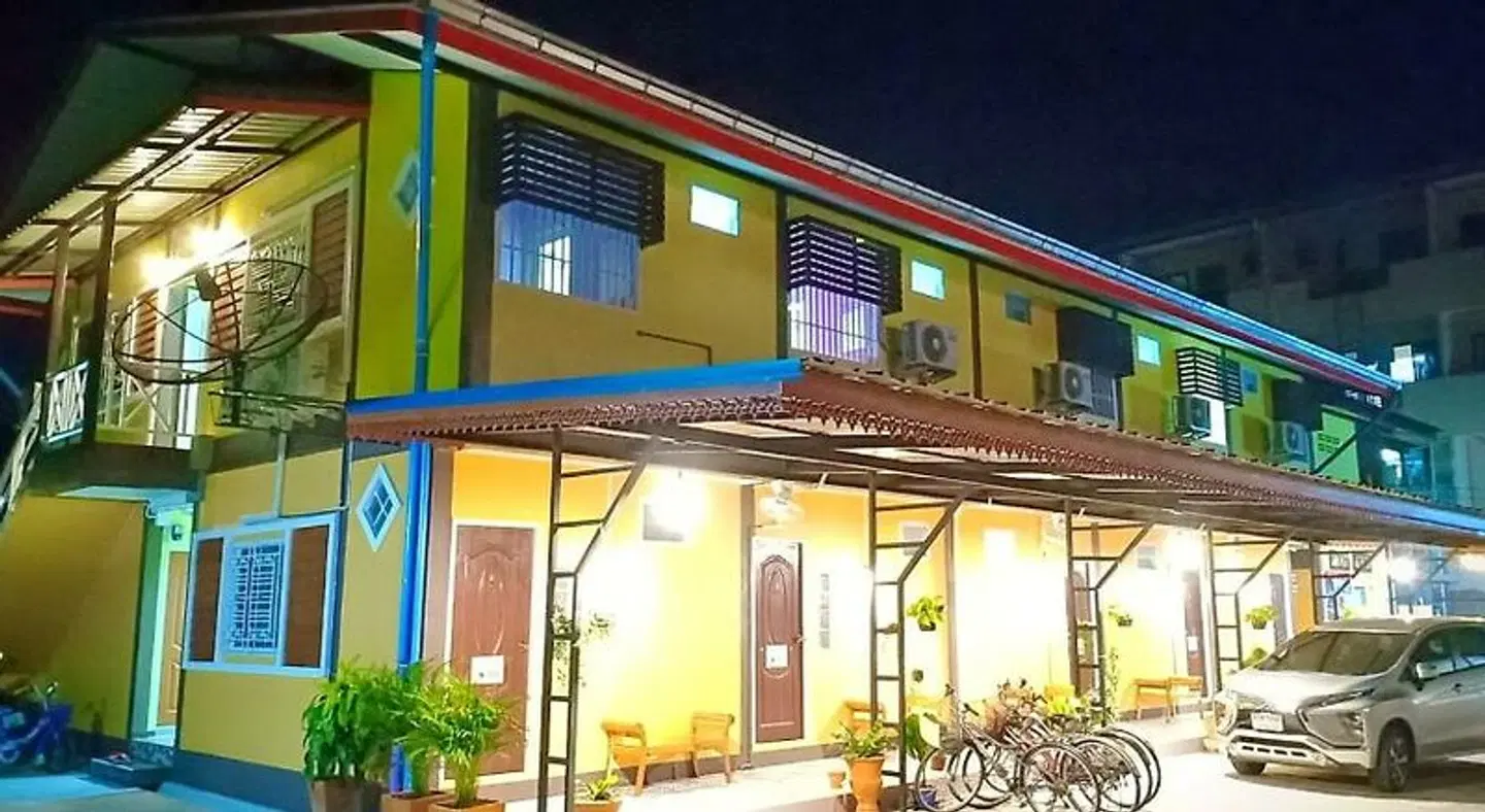 Siri Guesthouse EXTERIOR