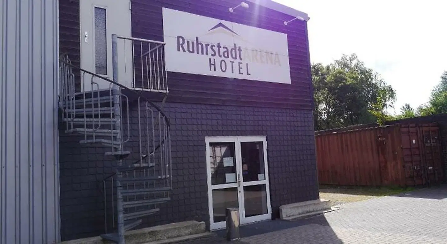 Ruhrstadtarena Hotel EXTERIOR