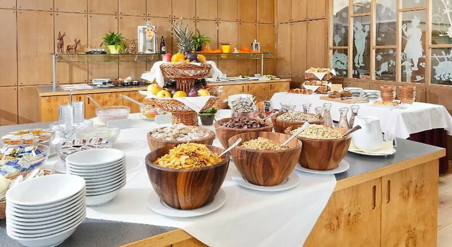 AKZENT Brauerei Hotel Hirsch Restaurant