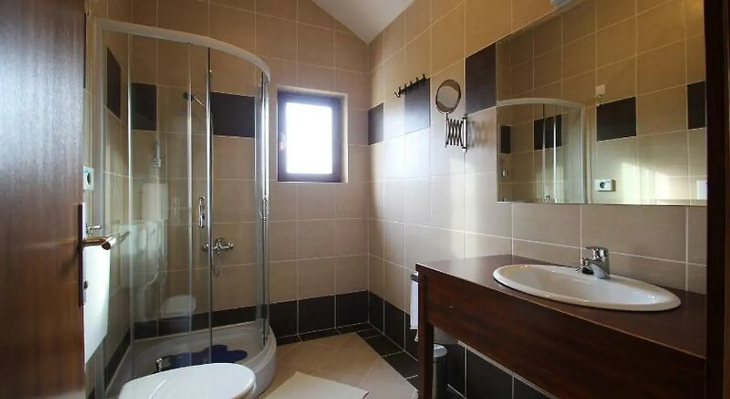 Lug Badezimmer