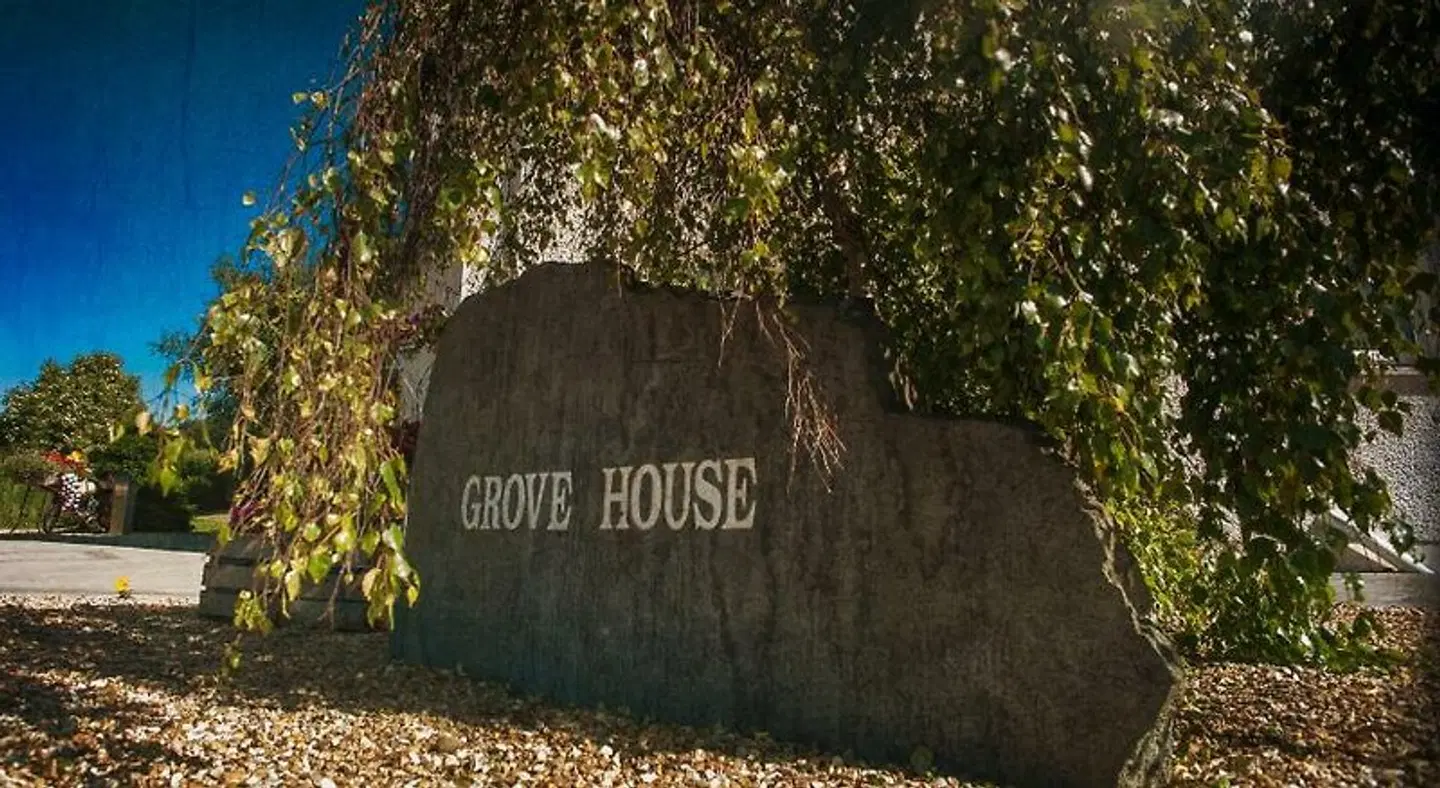 Grove House Bed & Breakfast LANDSCAPE