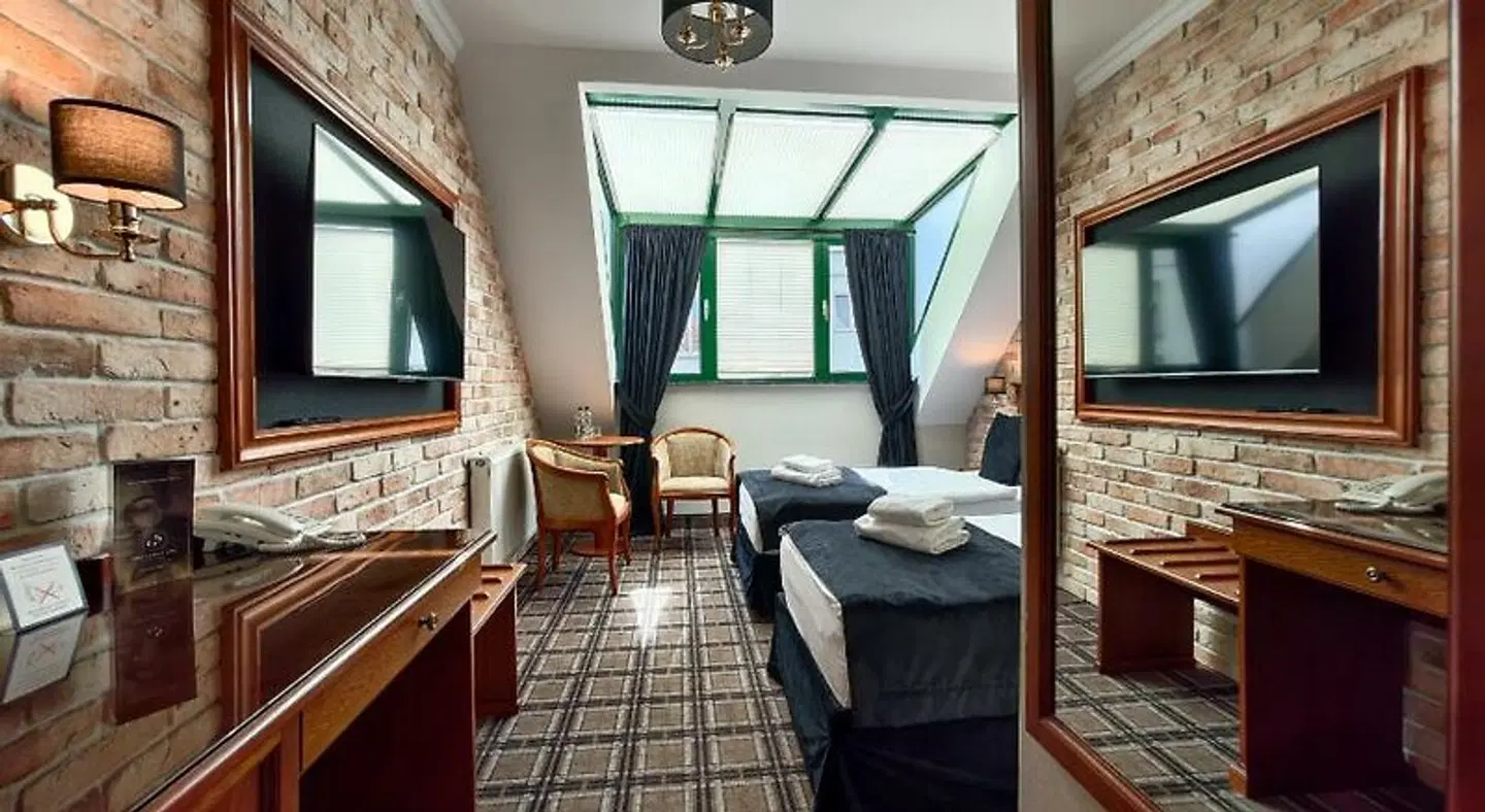 Grodzki ROOM_EXAMPLE