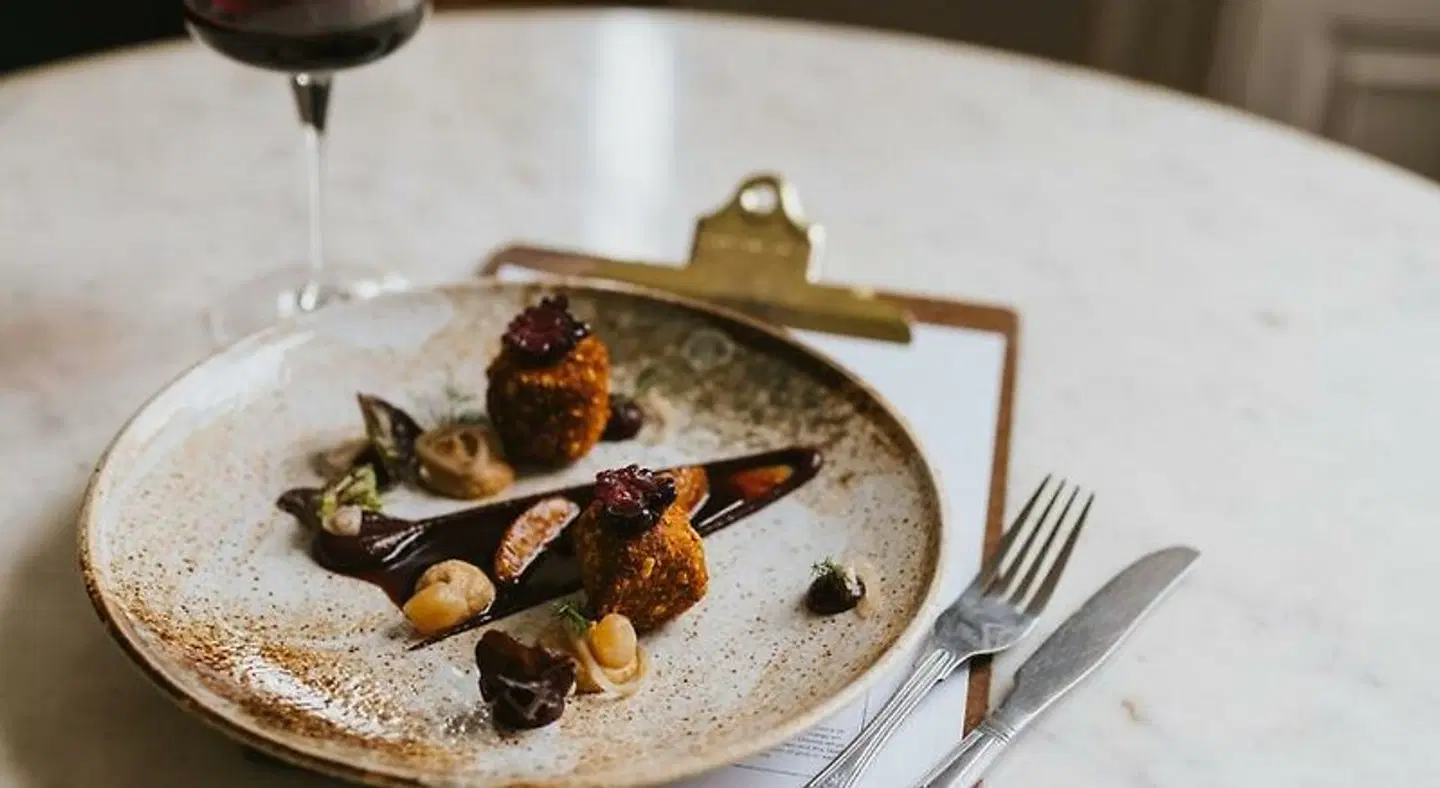 Healing Manor Hotel Restaurant