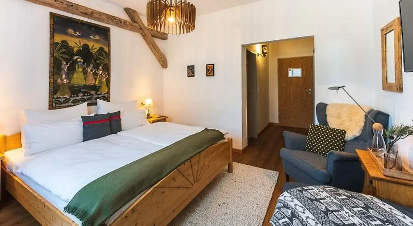 Halali ROOM_EXAMPLE