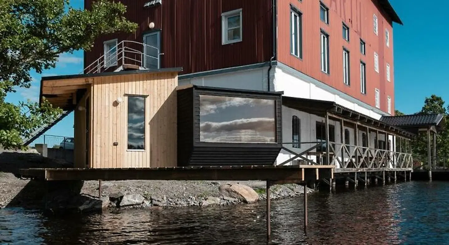 Upperud 99 EXTERIOR