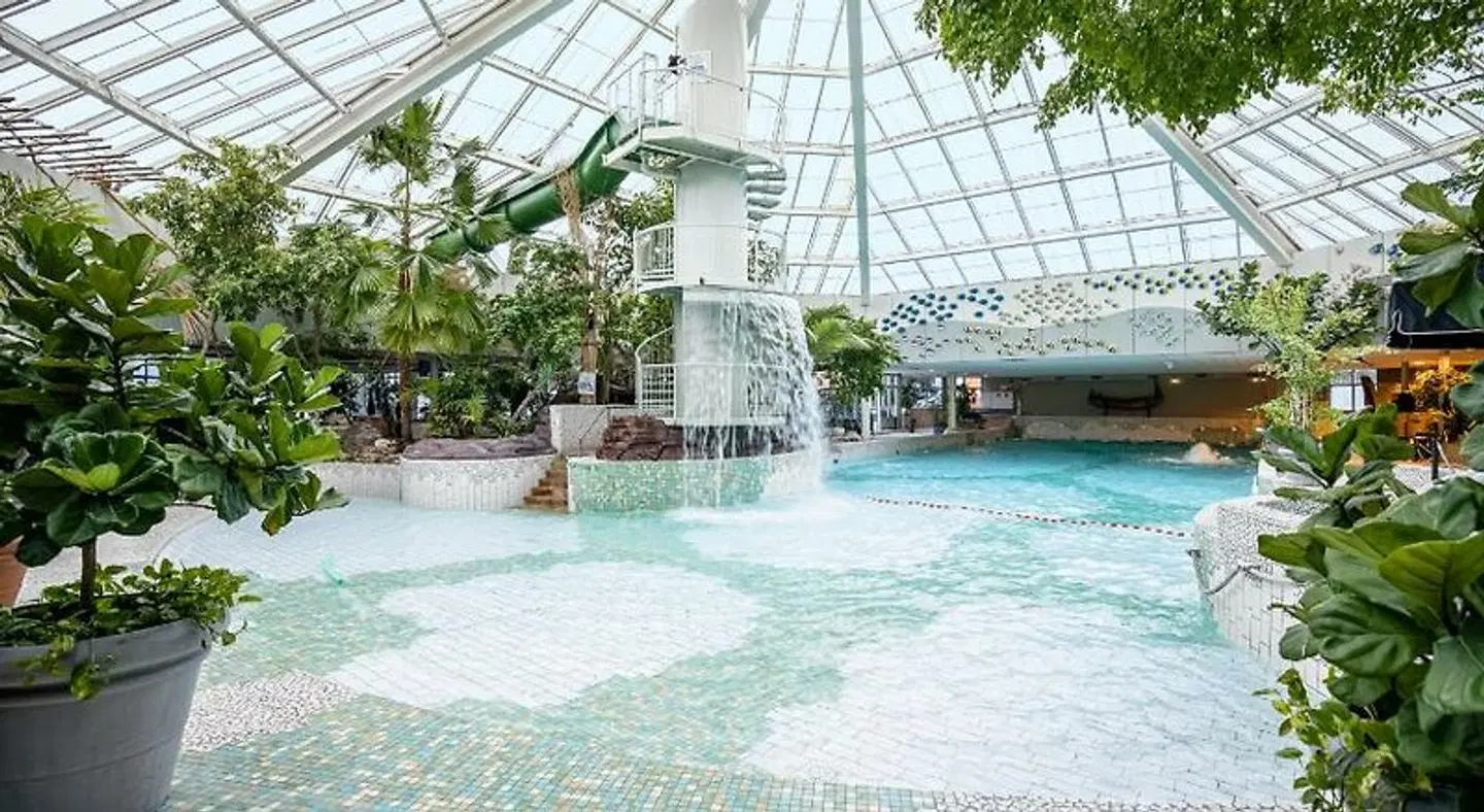 Center Parcs Beachhotel Zandvoort Hallenbad