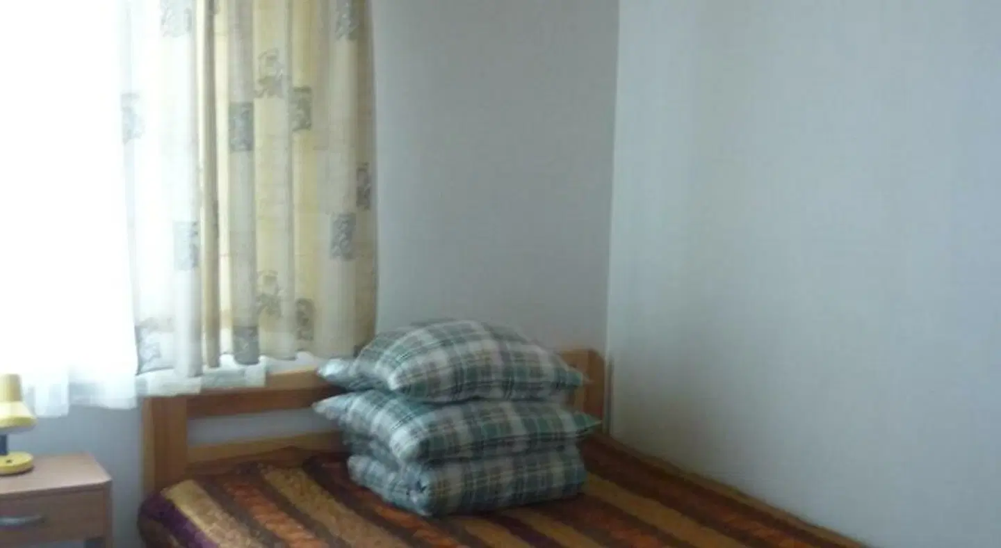 Marigolds ROOM_EXAMPLE