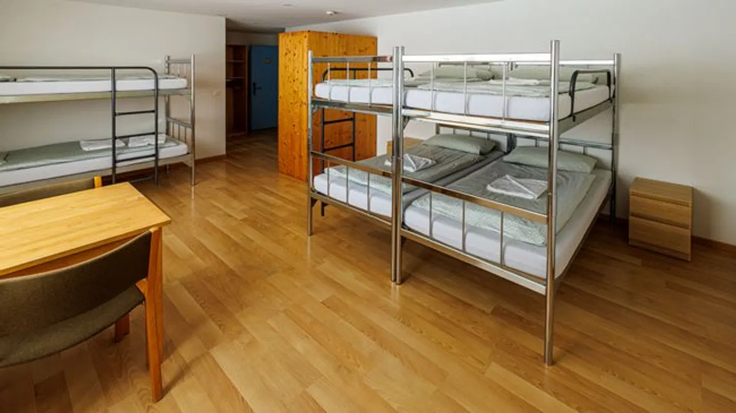 Engelberg Youth Hostel ROOM_EXAMPLE
