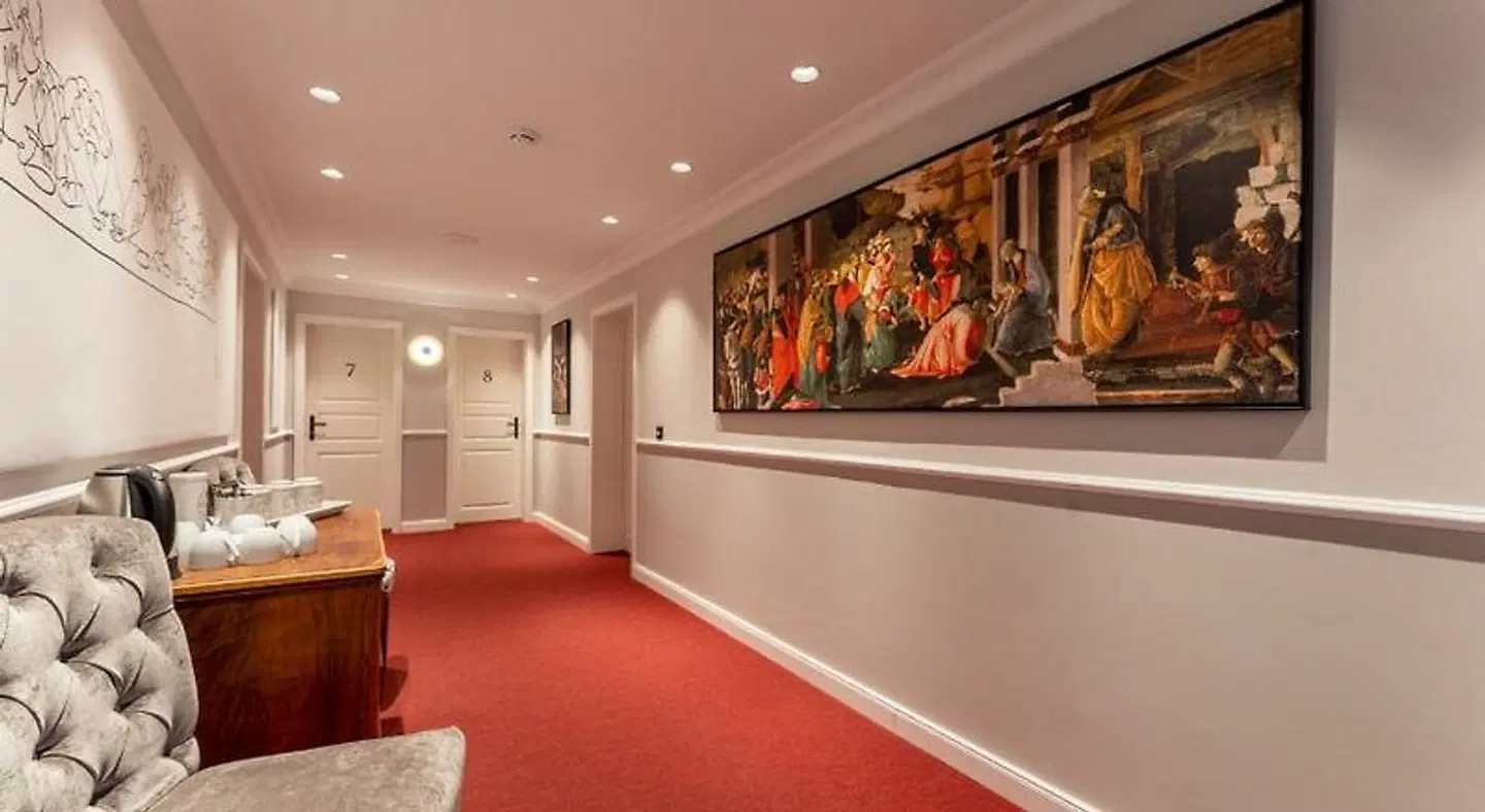 UPHUS-Hotel LOUNGE_LOBBY