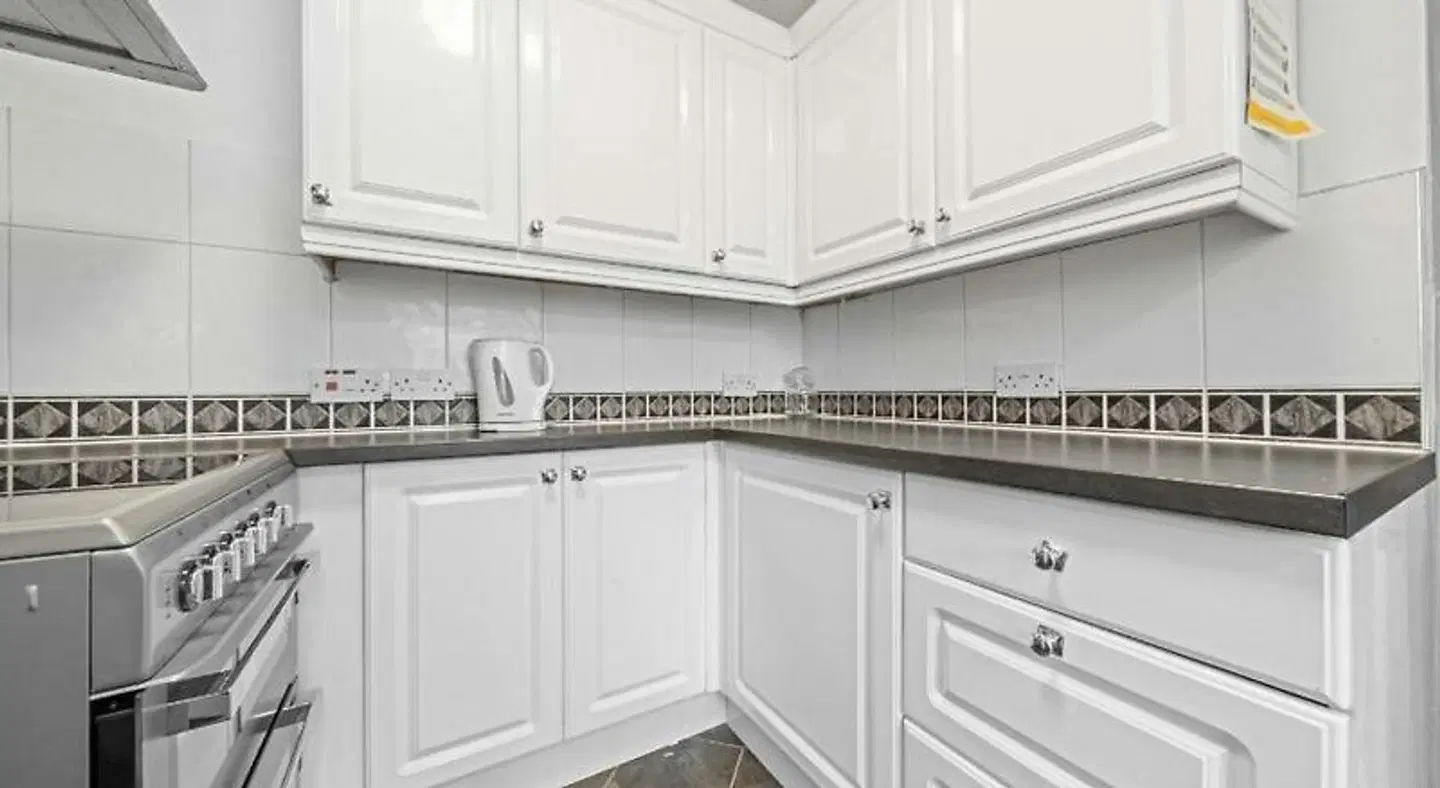 Cedar Villa Guest House - B&B ROOM_EXAMPLE