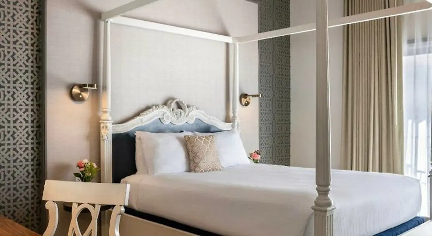 Warwick San Francisco Hotel ROOM_EXAMPLE