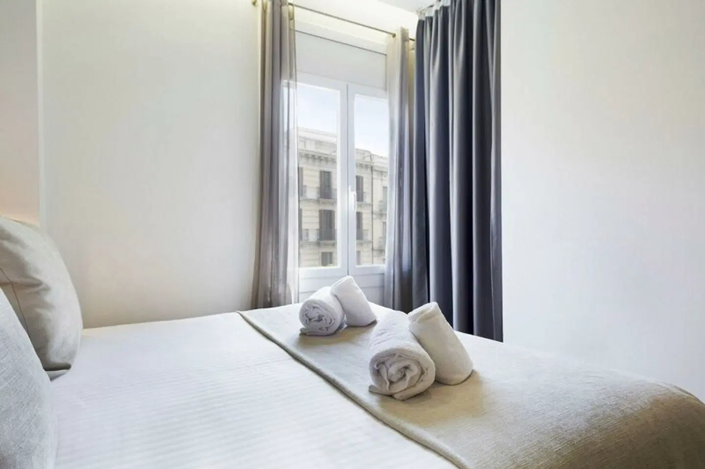 Amister Apartments ROOM_EXAMPLE