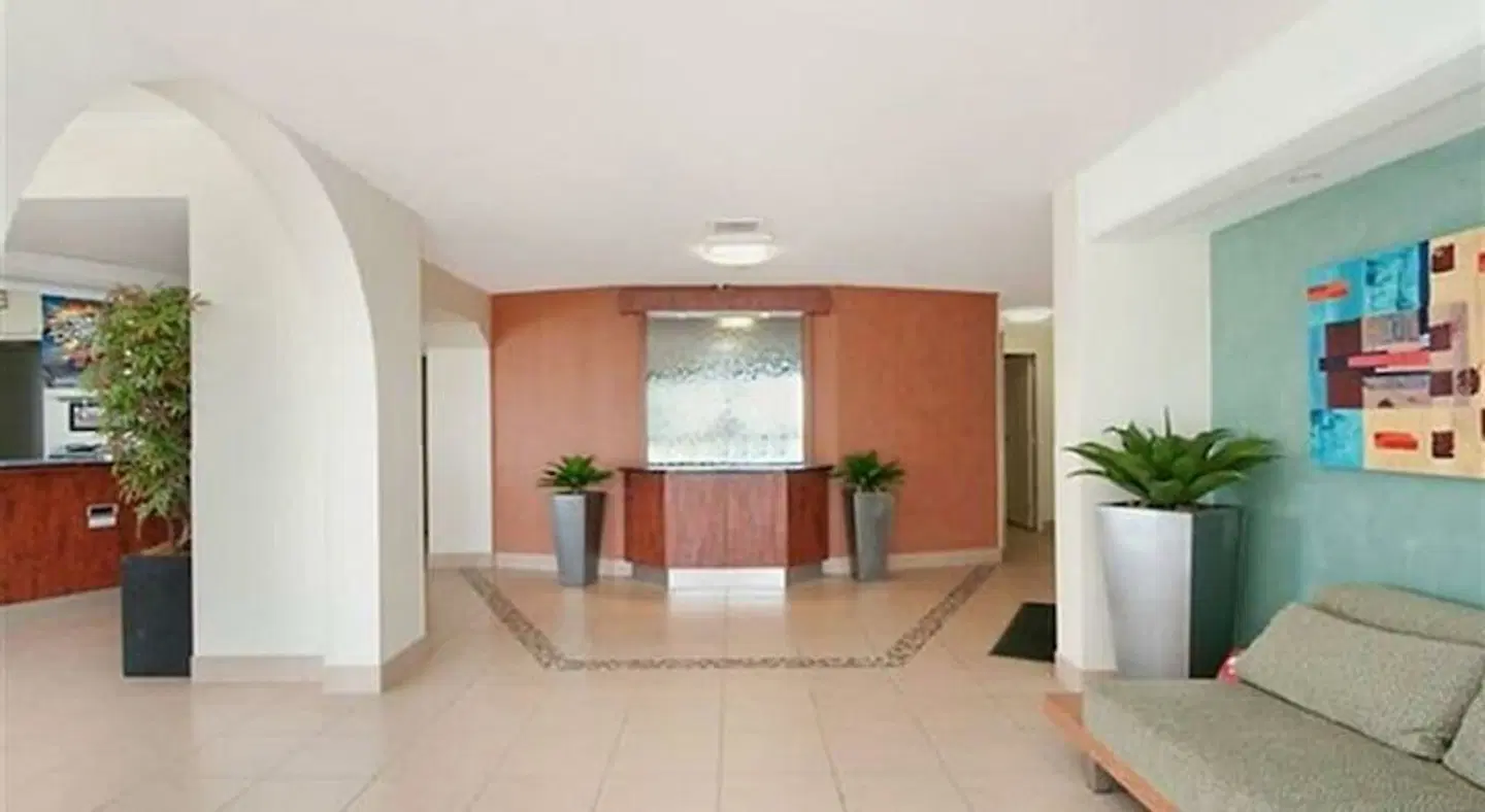 Boulevard Towers ROOM_EXAMPLE