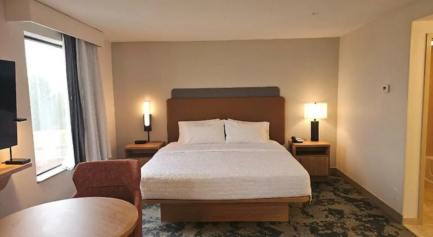 Hampton Inn & Suites Prattville ROOM_EXAMPLE