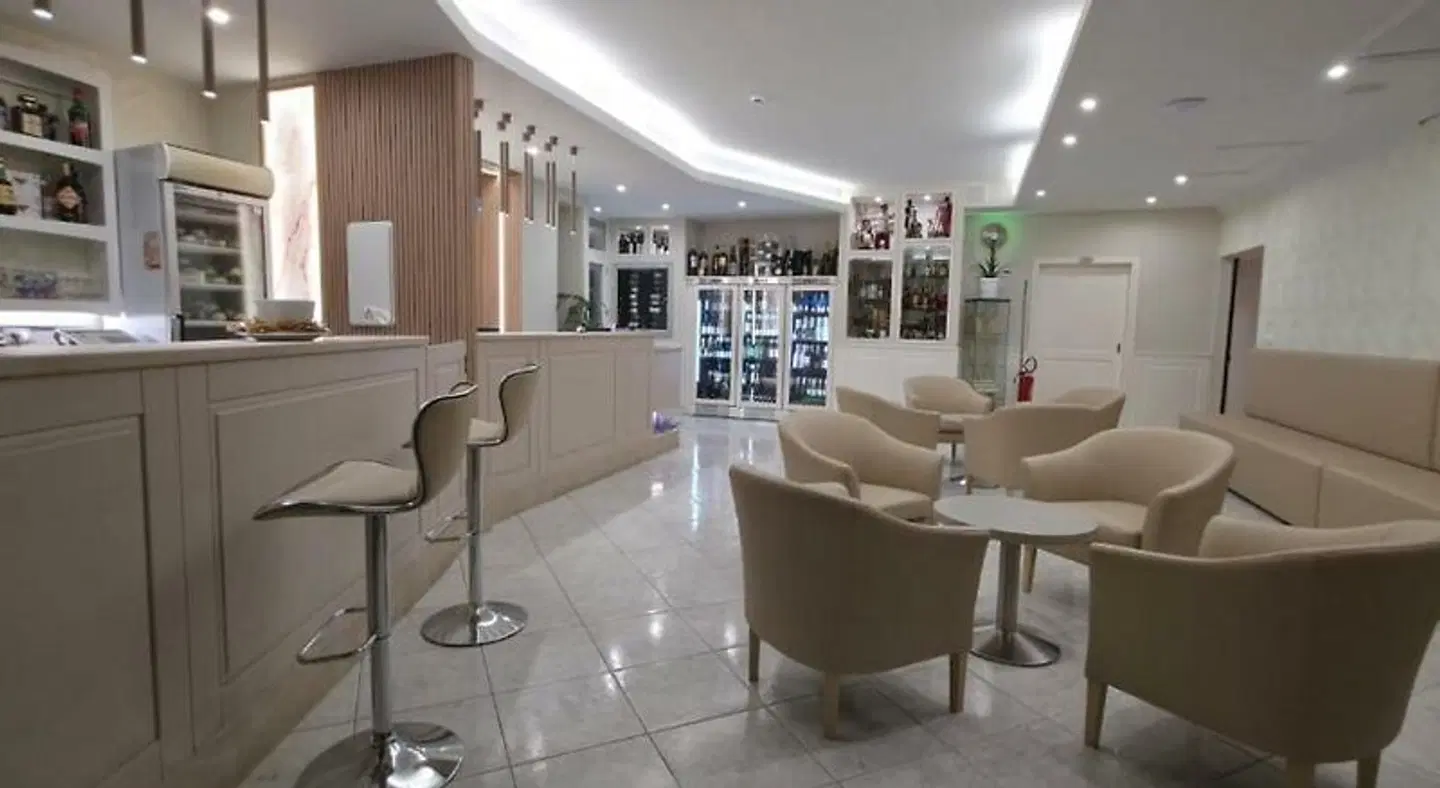Leon - Ristorante Al Cavallino Rosso Bar