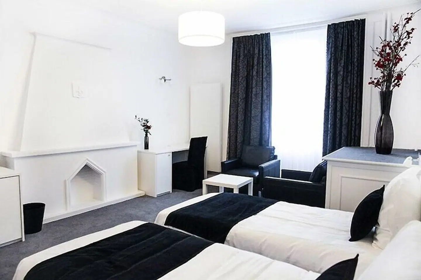 Satellite ROOM_EXAMPLE