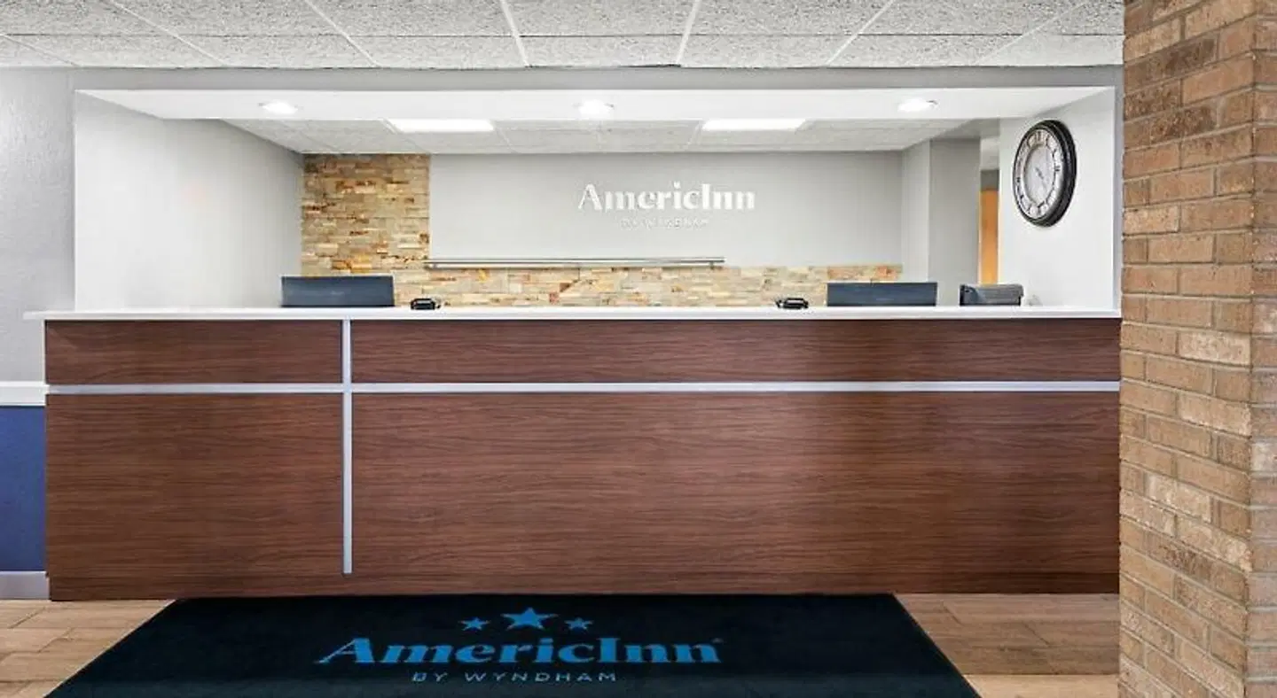 AmericInn by Wyndham Dickinson Konferenz