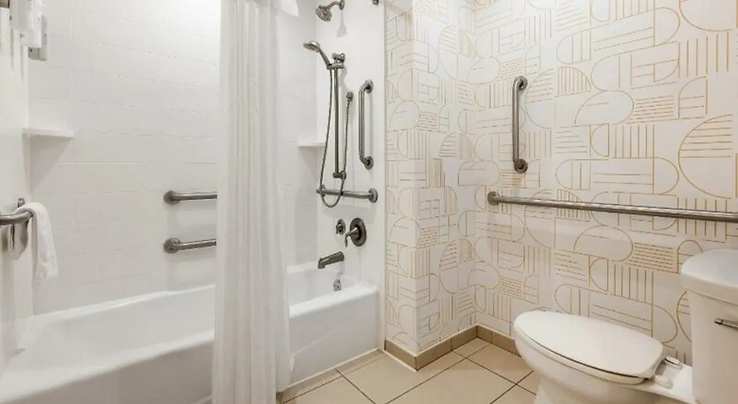 Home2 Suites by Hilton Prattville Badezimmer