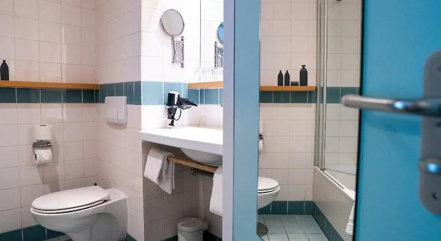 Papendal - National Sports Centre Badezimmer