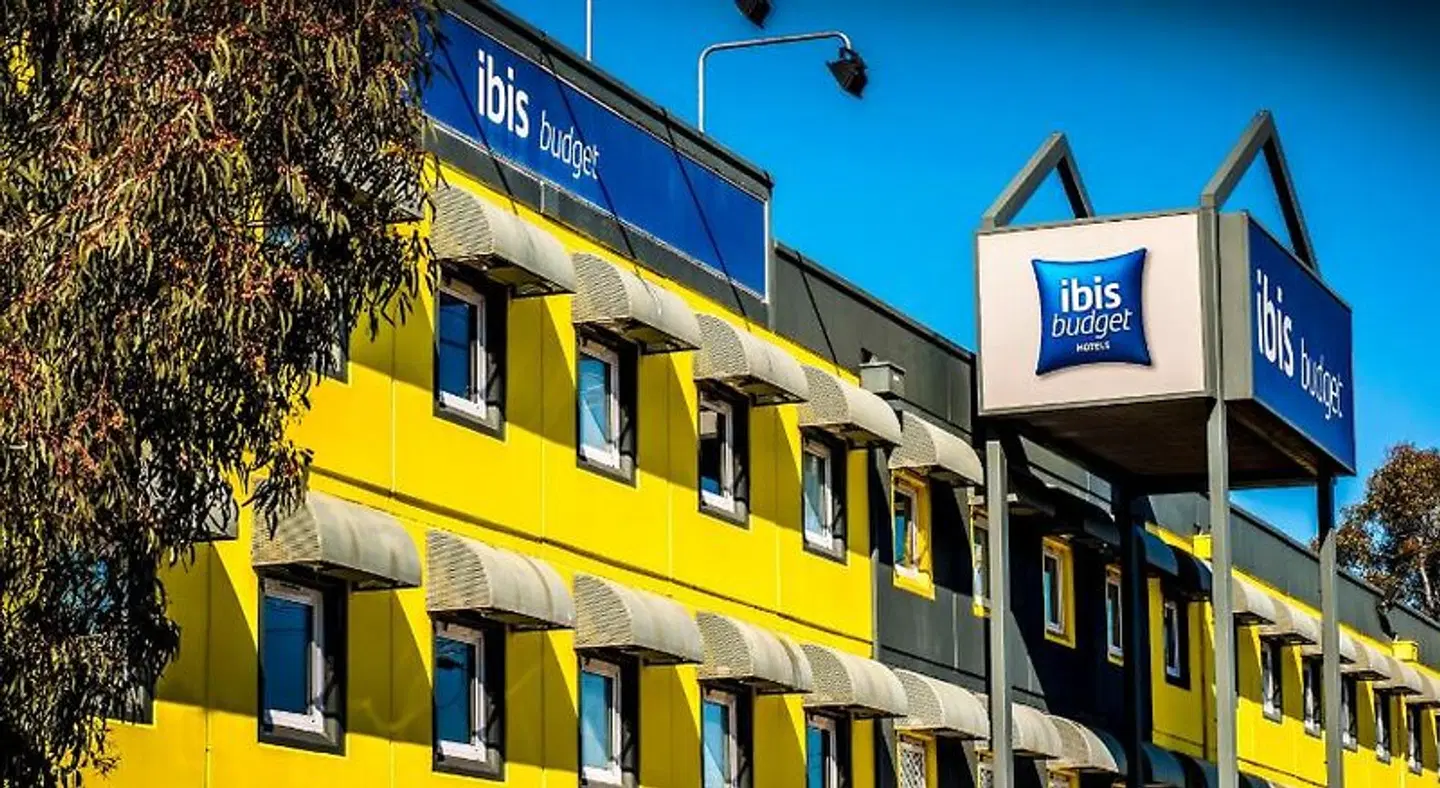 ibis budget Fawkner EXTERIOR