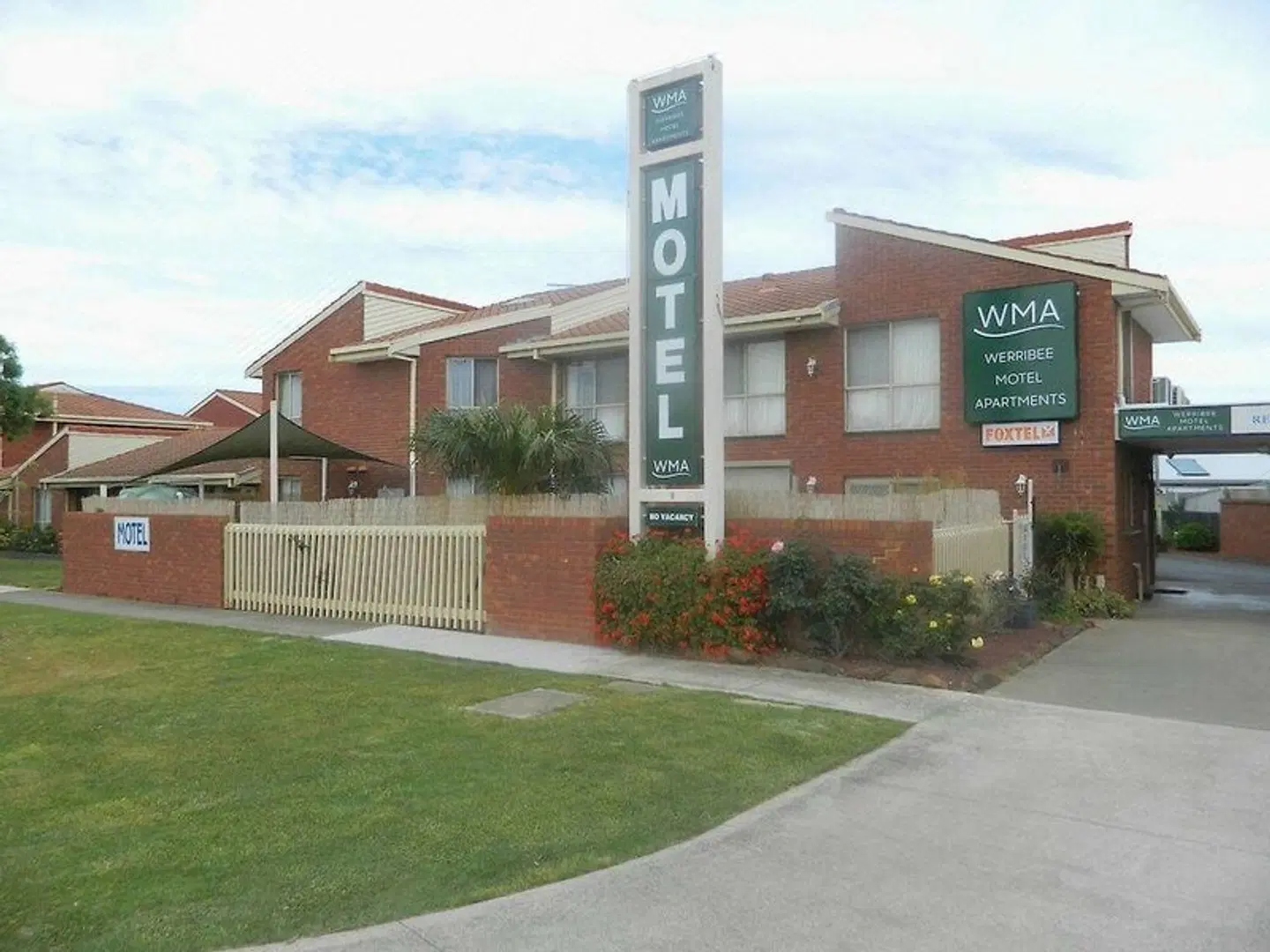 Werribee Motel & Apartments EXTERIOR