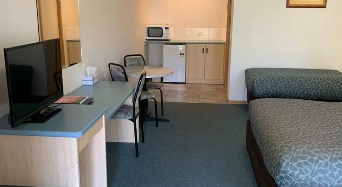 Arthur Phillip Motor Inn ROOM_EXAMPLE