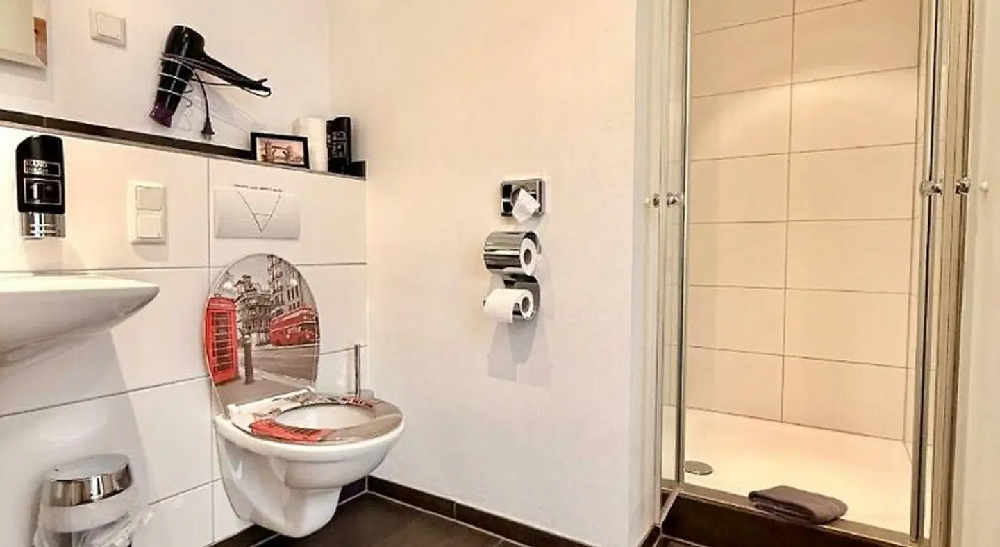 Schnutgenhof Ubernachtung am Biggesee Badezimmer