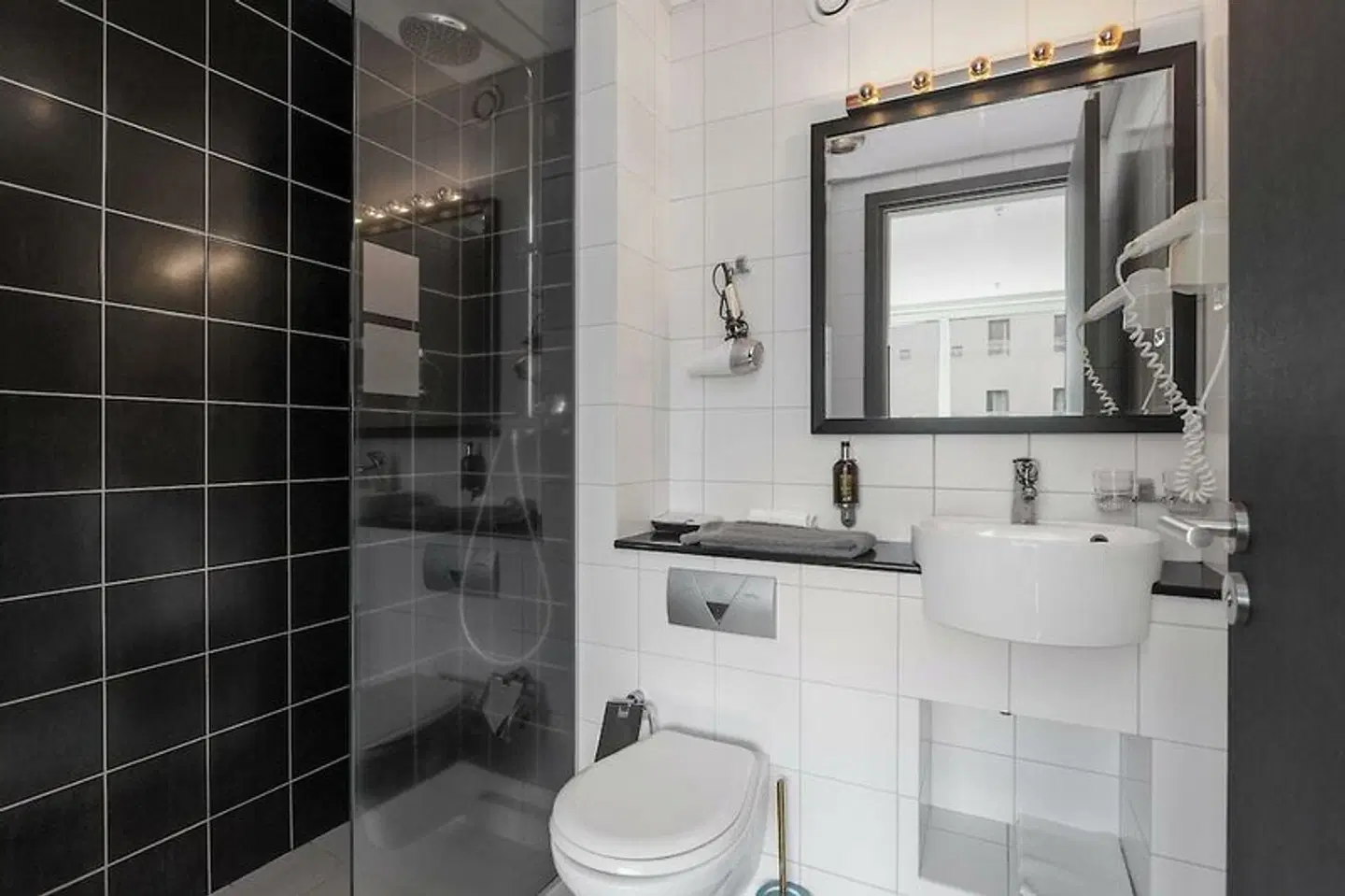 City Center Hotel Badezimmer