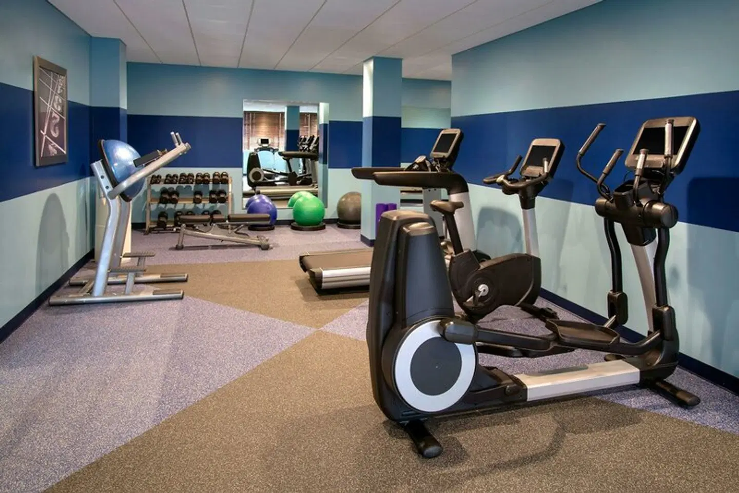 Four Points by Sheraton Charleston SPORTS_AND_LEISURE