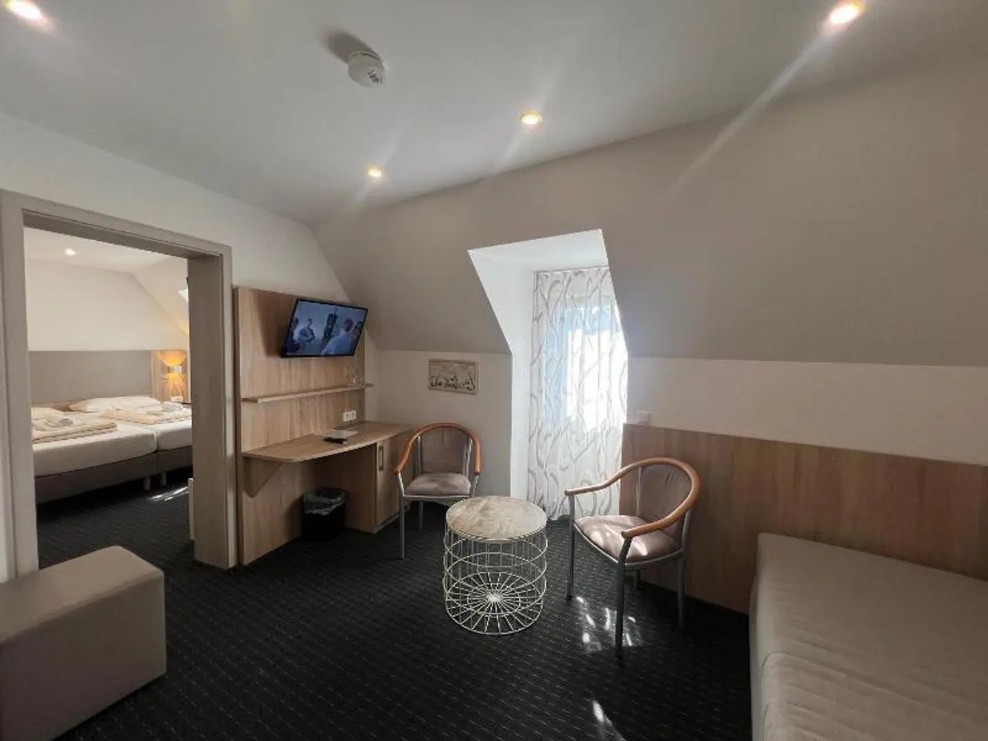 Hotel Kriemhilde ROOM_EXAMPLE
