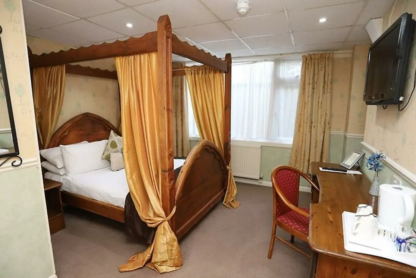King Charles Hotel ROOM_EXAMPLE