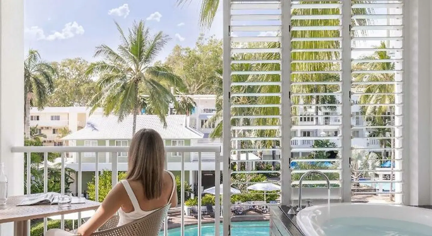 Peppers Beach Club & Spa OUTDOOR_POOL