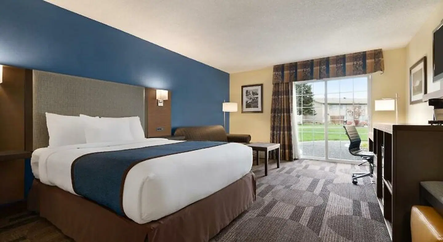 Ramada by Wyndham Spokane Airport ROOM_EXAMPLE
