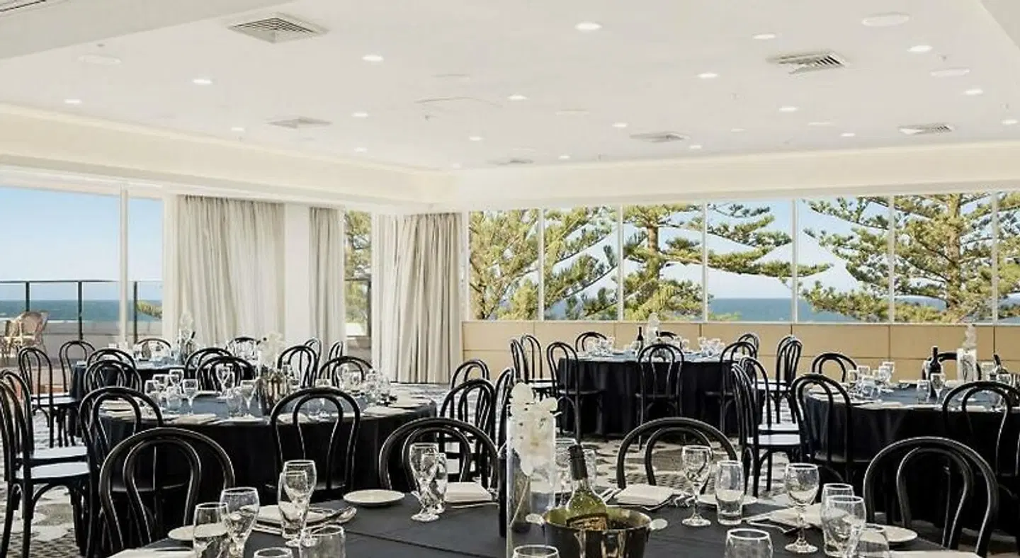 Novotel Wollongong Northbeach Hotel Restaurant