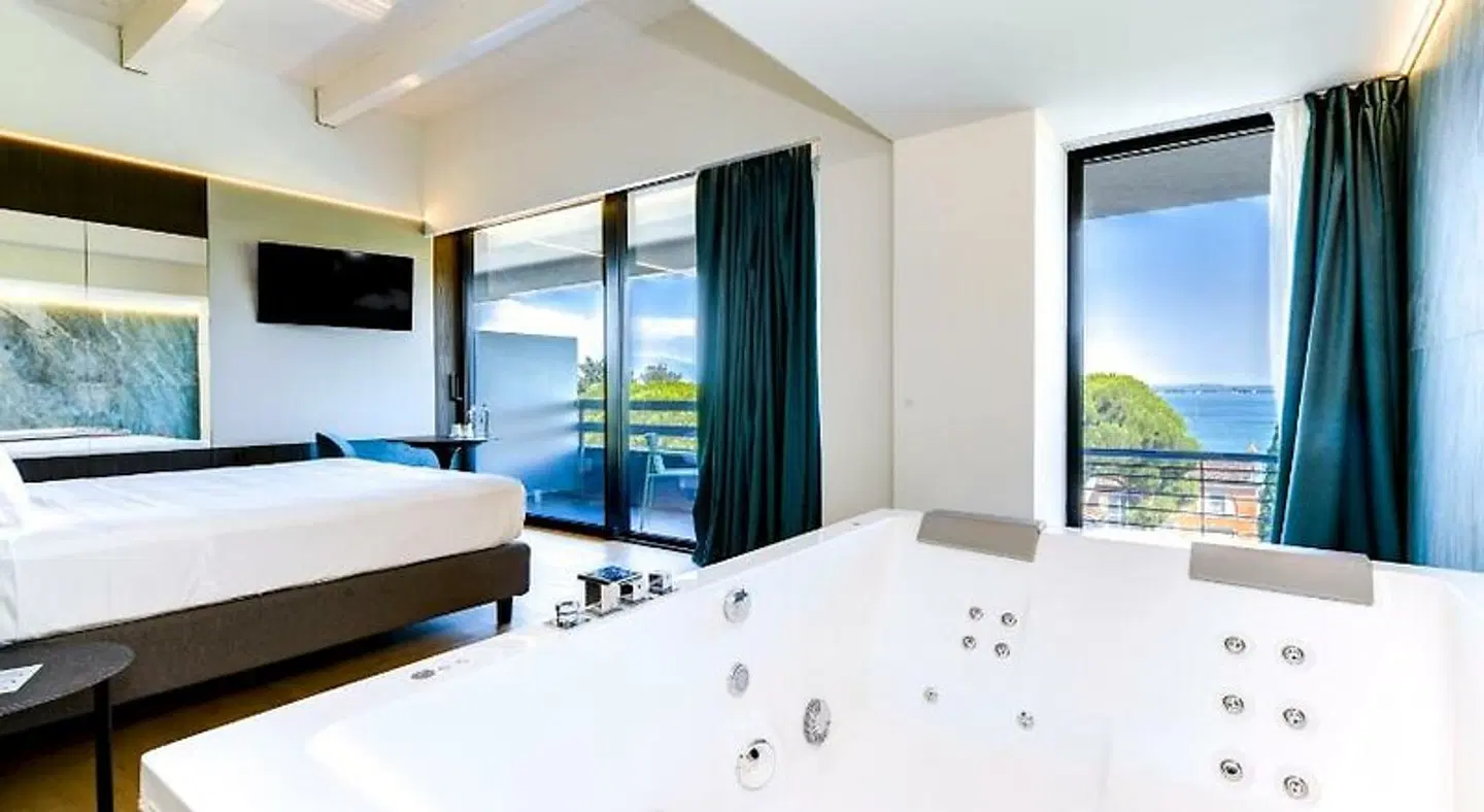 Hotel Oliveto Badezimmer