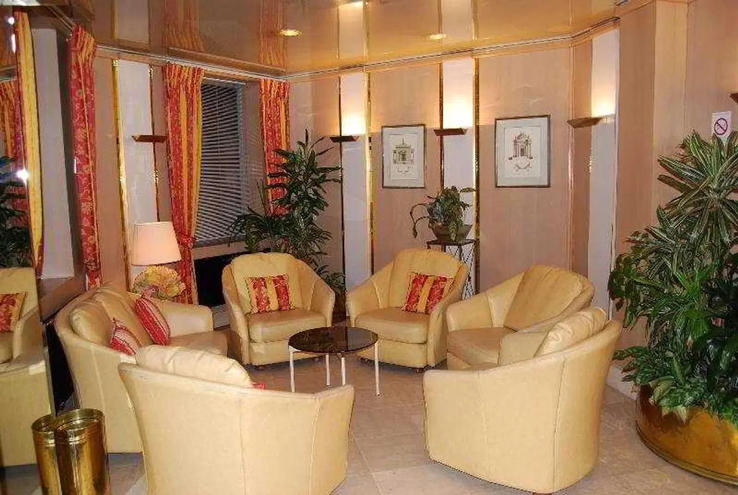 Vice Versa LOUNGE_LOBBY