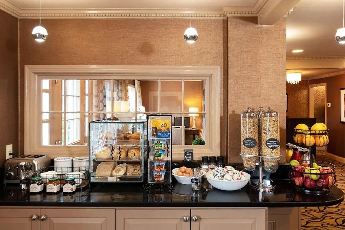 Port Inn And Suites Portsmouth, Ascend Hotel Collection Restaurant