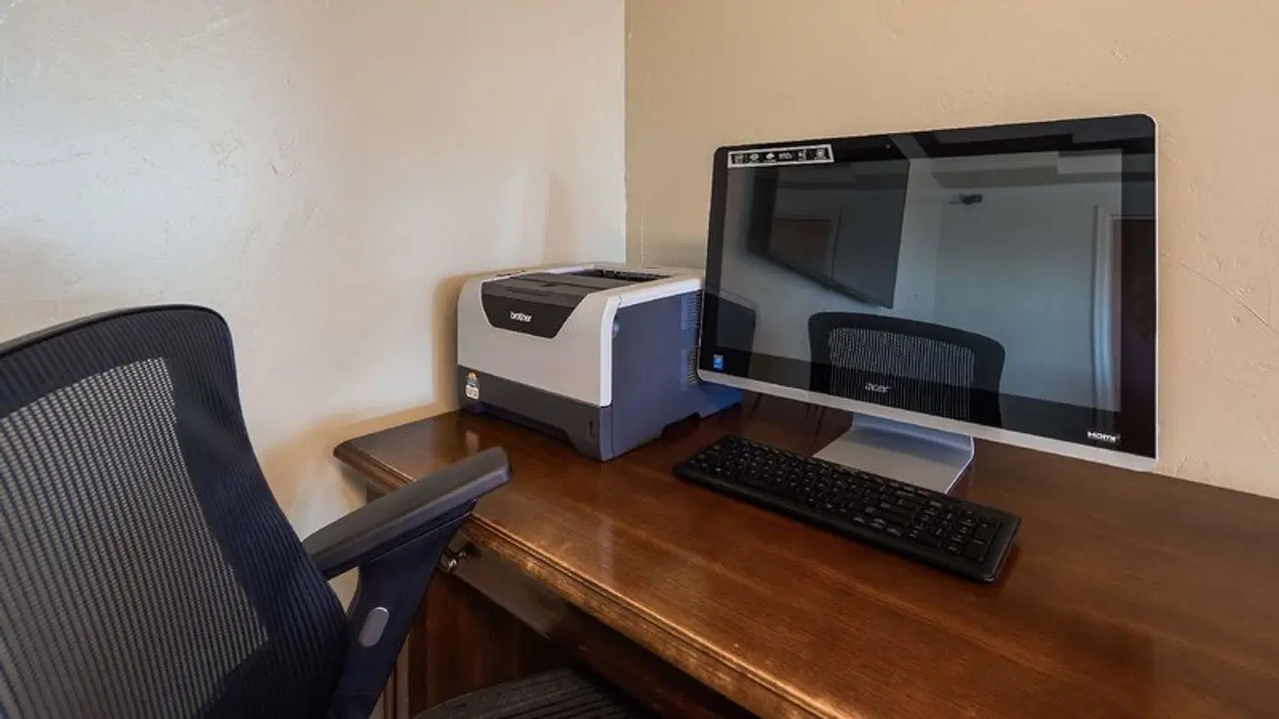Best Western Paradise Inn ROOM_EXAMPLE