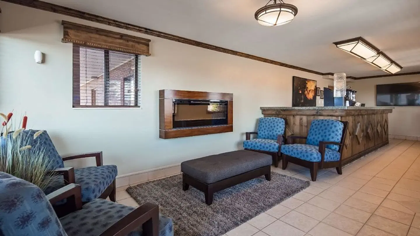 Best Western Paradise Inn ROOM_EXAMPLE