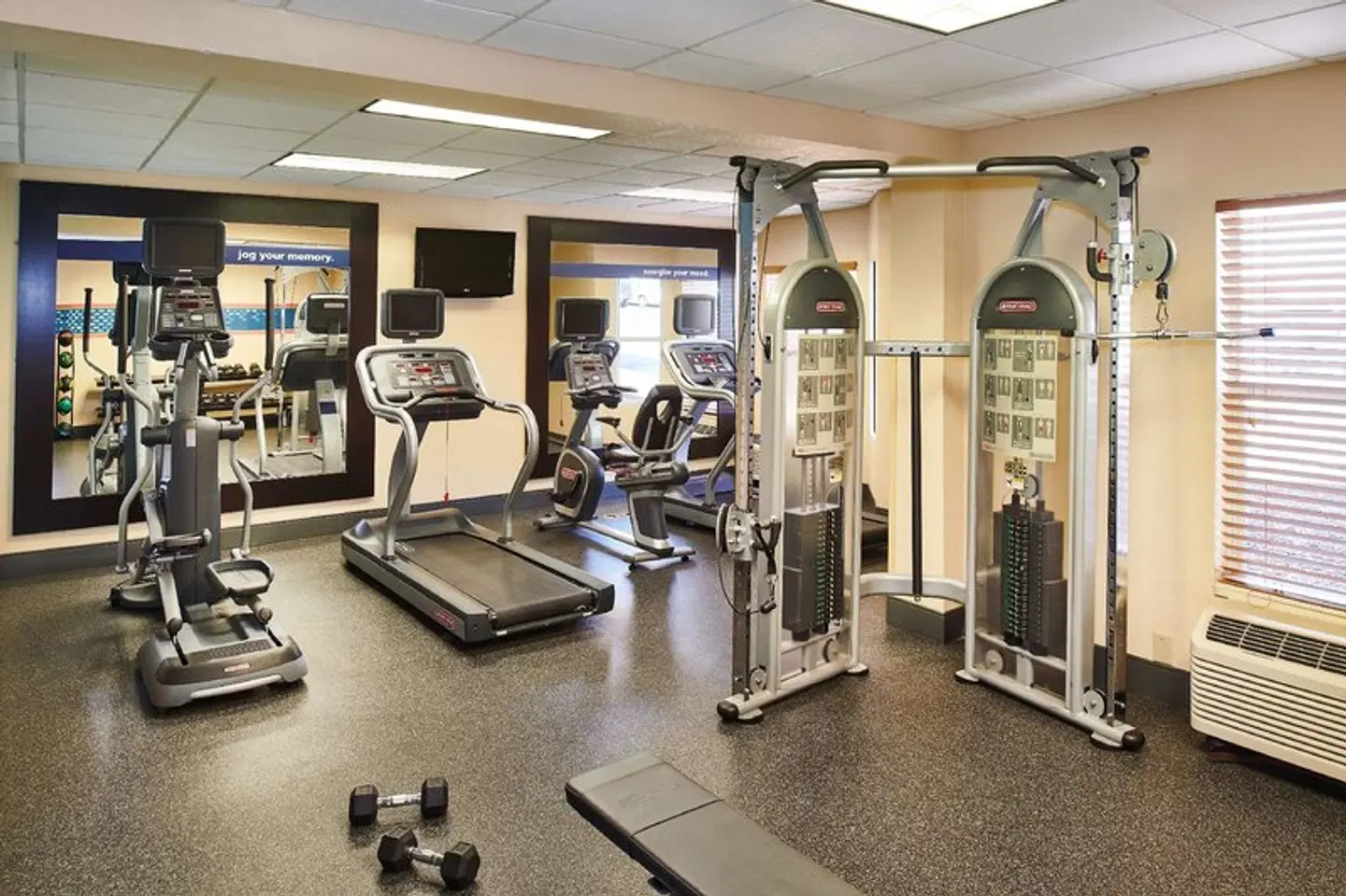 Hampton Inn & Suites Chapel Hill/Durham SPORTS_AND_LEISURE