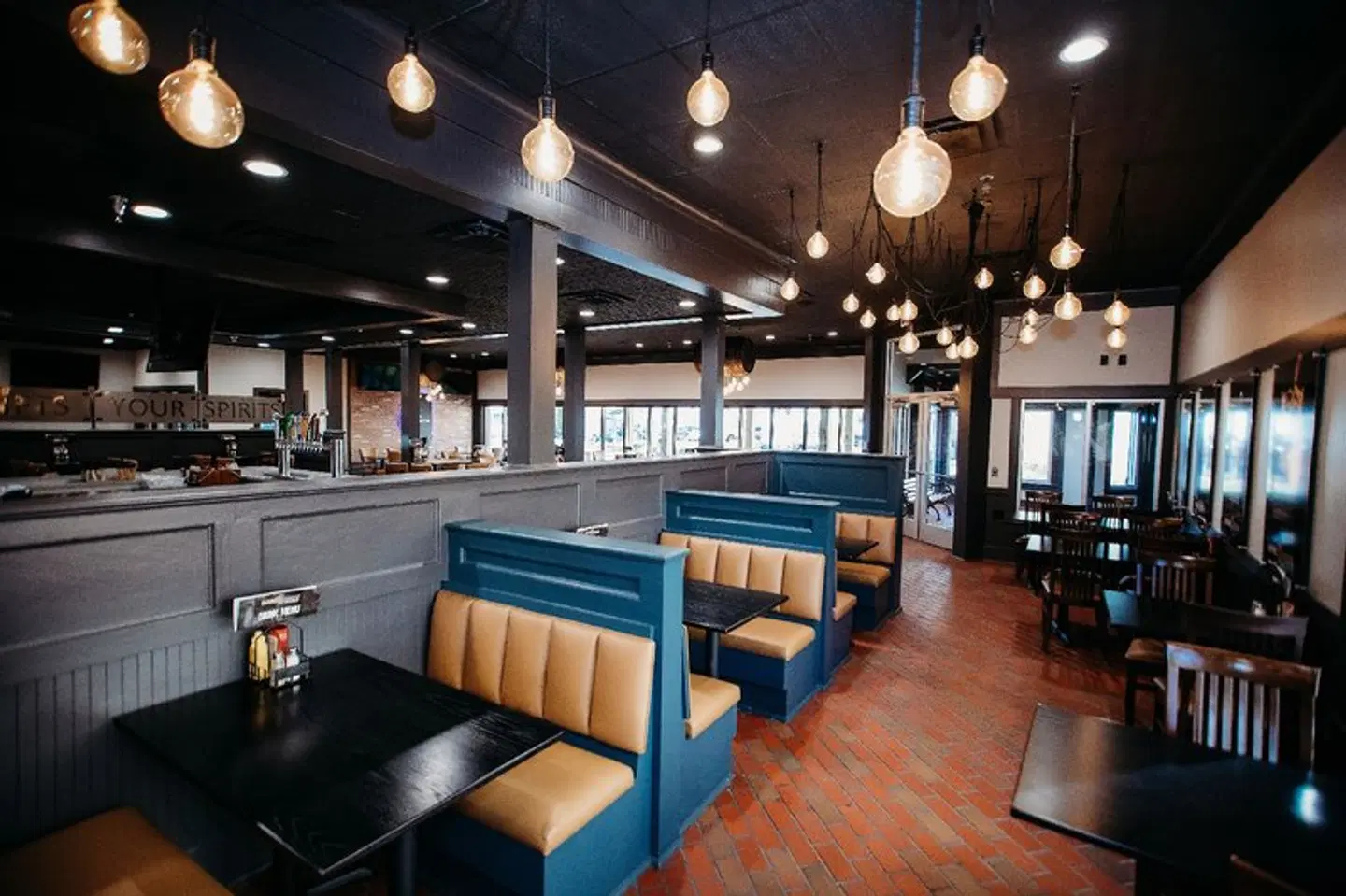 DoubleTree by Hilton Bloomington SPORTS_AND_LEISURE