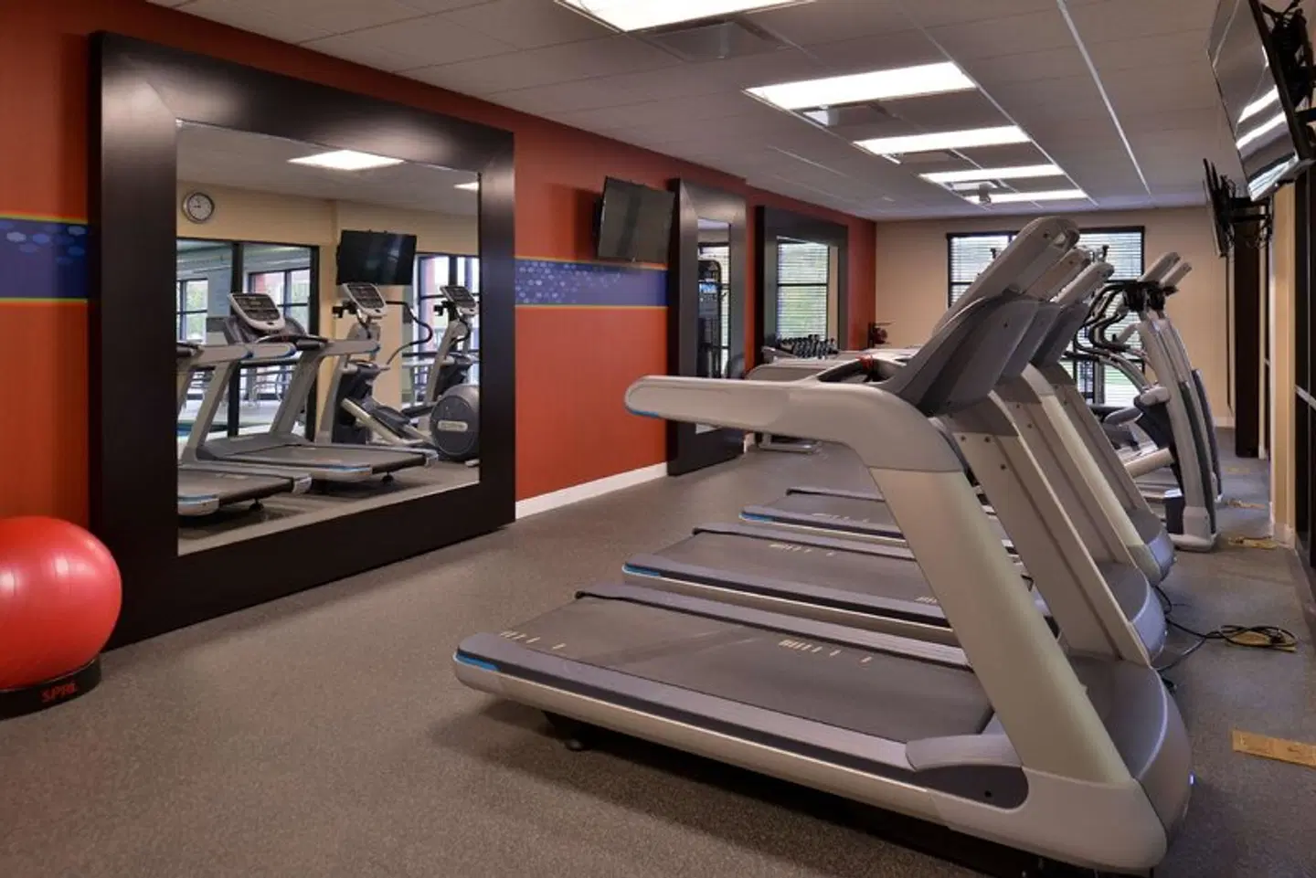 Hampton Inn & Suites Ann Arbor West HEALTH_BEAUTY