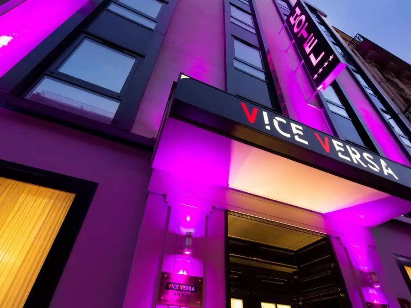 Vice Versa Bar