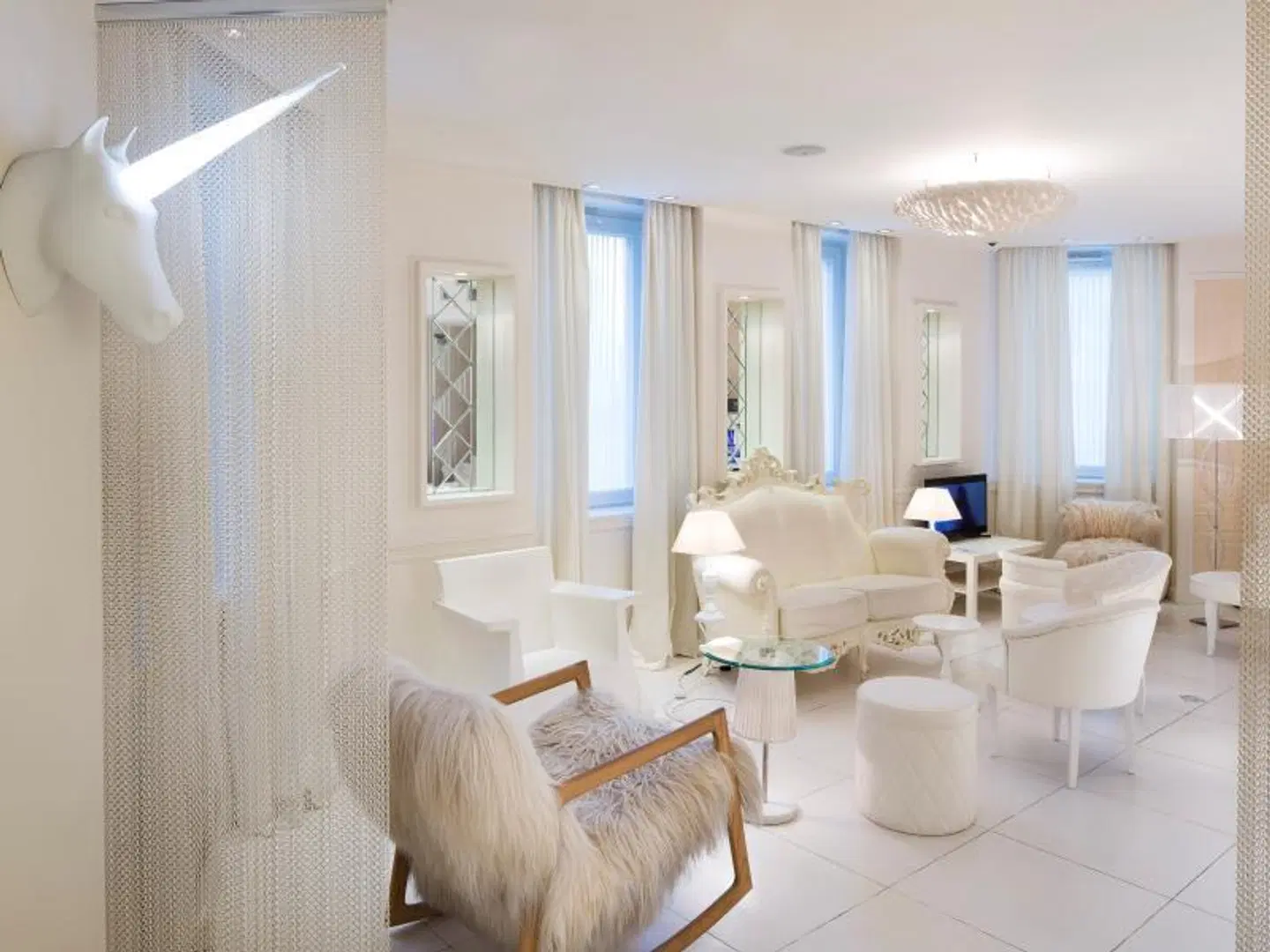 Vice Versa ROOM_EXAMPLE