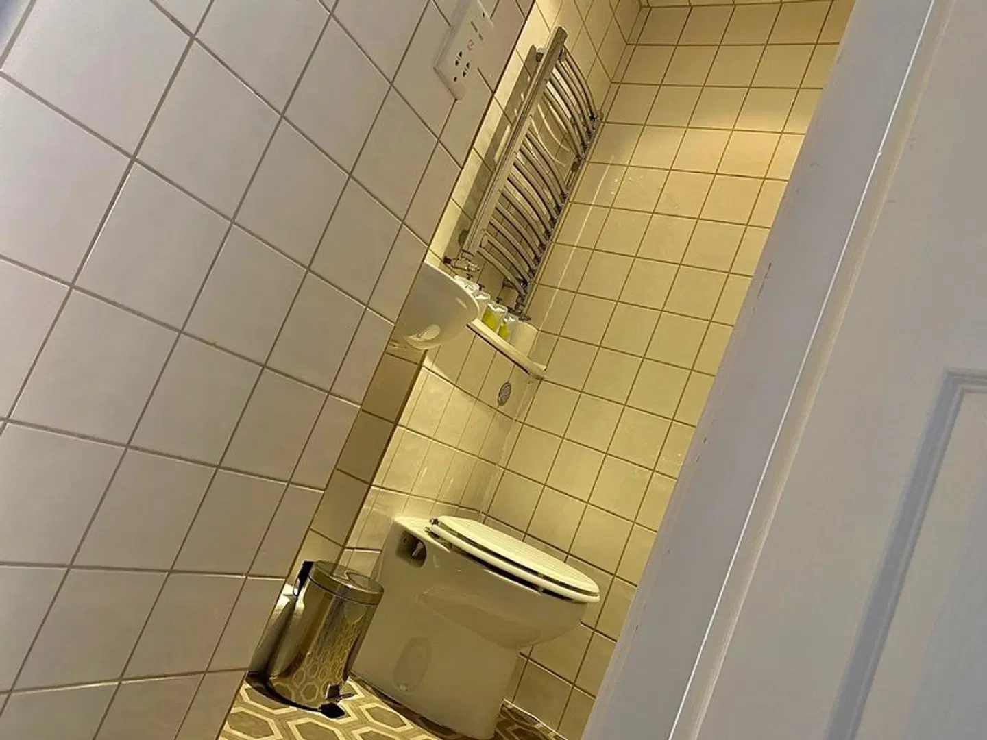 Grosvenor Place Guest House Badezimmer