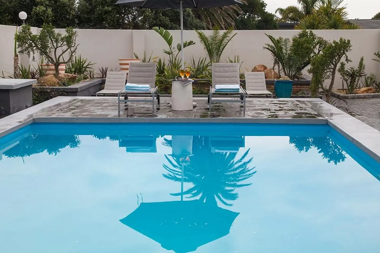 Ocean Bay Guesthouse OUTDOOR_POOL