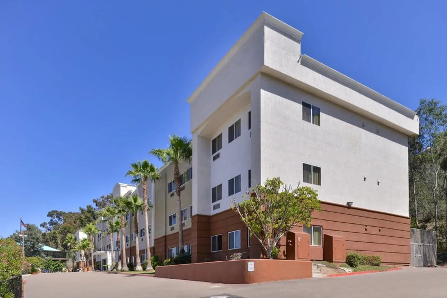 Candlewood Suites San Diego by IHG EXTERIOR
