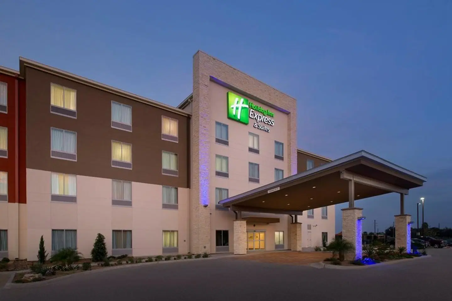 Holiday Inn Express & Suites Bay City by IHG EXTERIOR