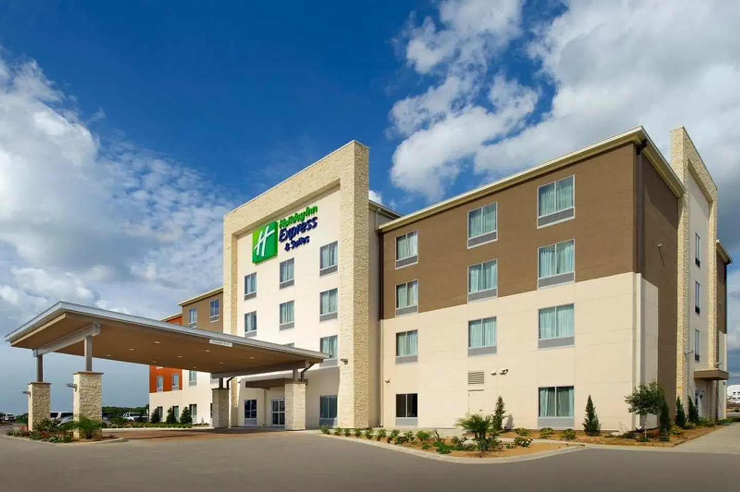 Holiday Inn Express & Suites Bay City by IHG EXTERIOR