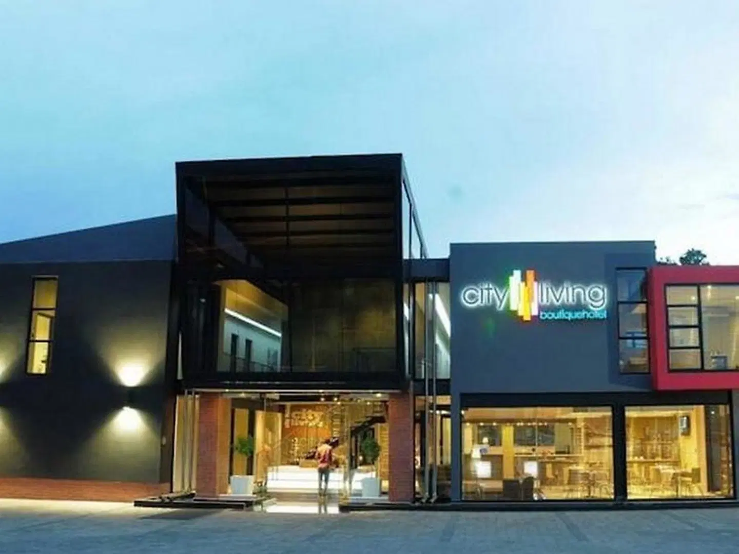 City Living Boutique Hotel EXTERIOR